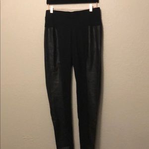 Black Old Navy leggings